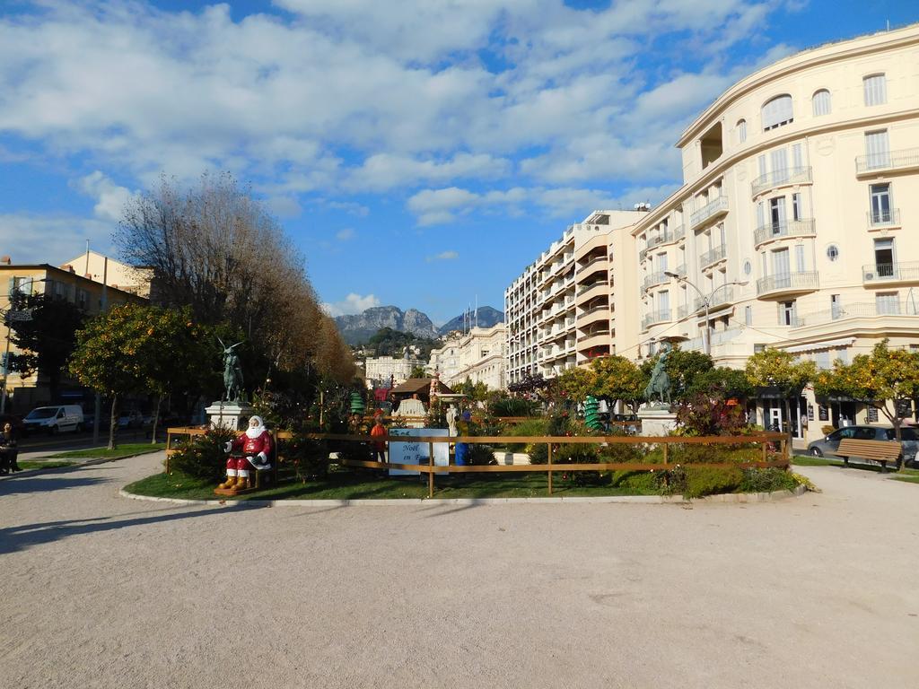 Appartement Regency Menton Exteriör bild